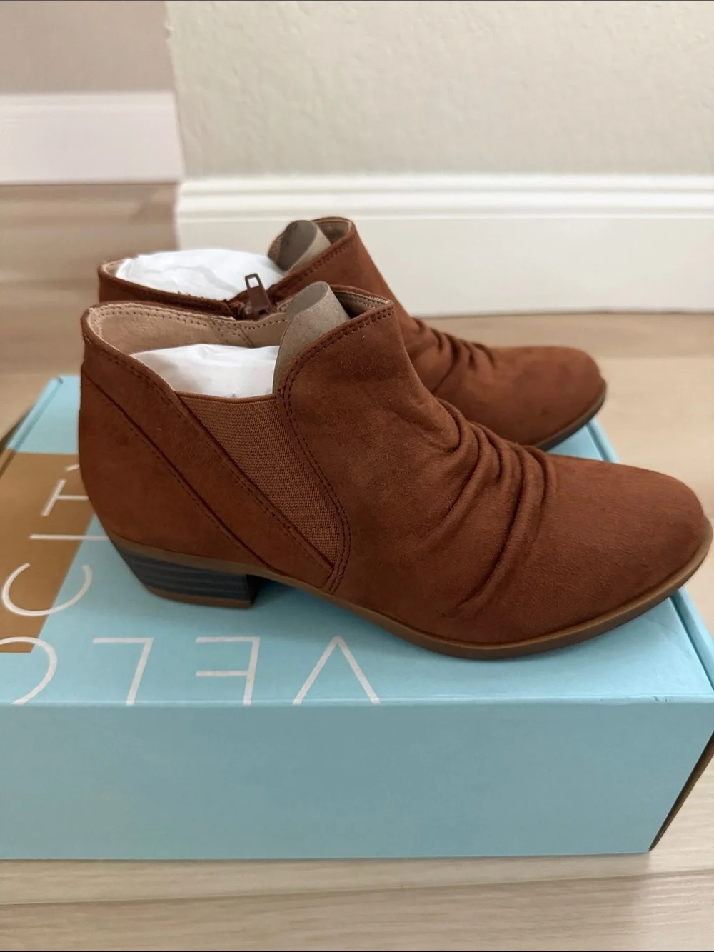 NIB Life Stride Women's Aurora Ankle Boots - Brown Size 5